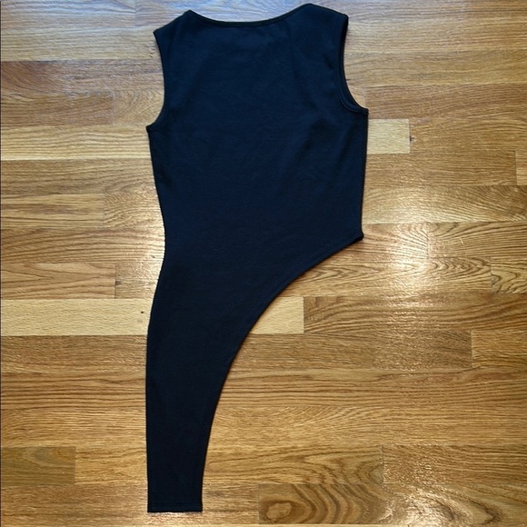 Dolls kill x Blue Blush Black Asymmetrical ribbed Tank Top sample size small - Picture 5 of 6